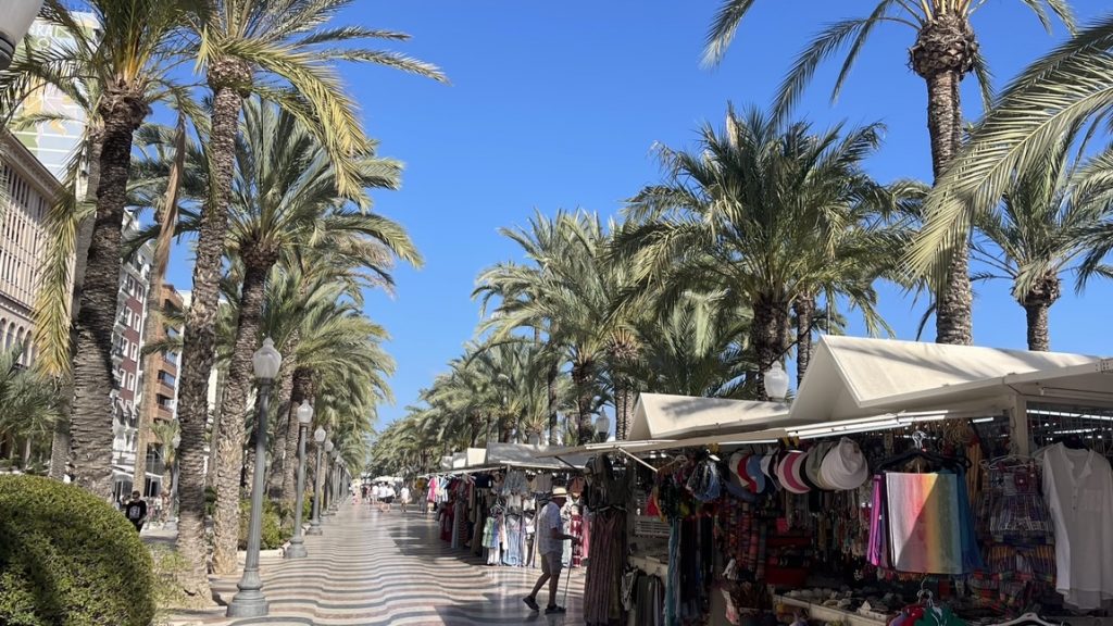 EXPLANADA DE ESPAÑA, EL PASEO MARÍTIMO DE ALICANTE