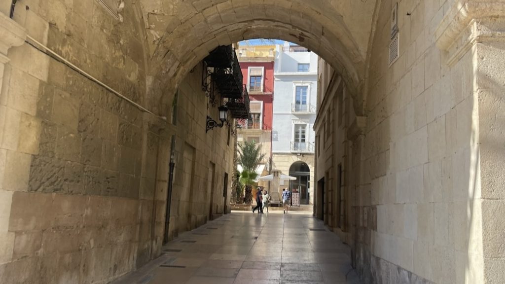 ¿COMÓ LLEGAR A ALICANTE?