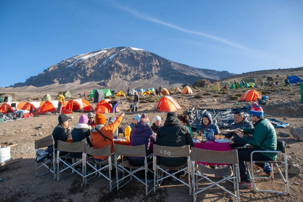 CONSEJOS GUÍA DE VIAJE AL KILIMANJARO Y SUPERAR LA AVENTURA