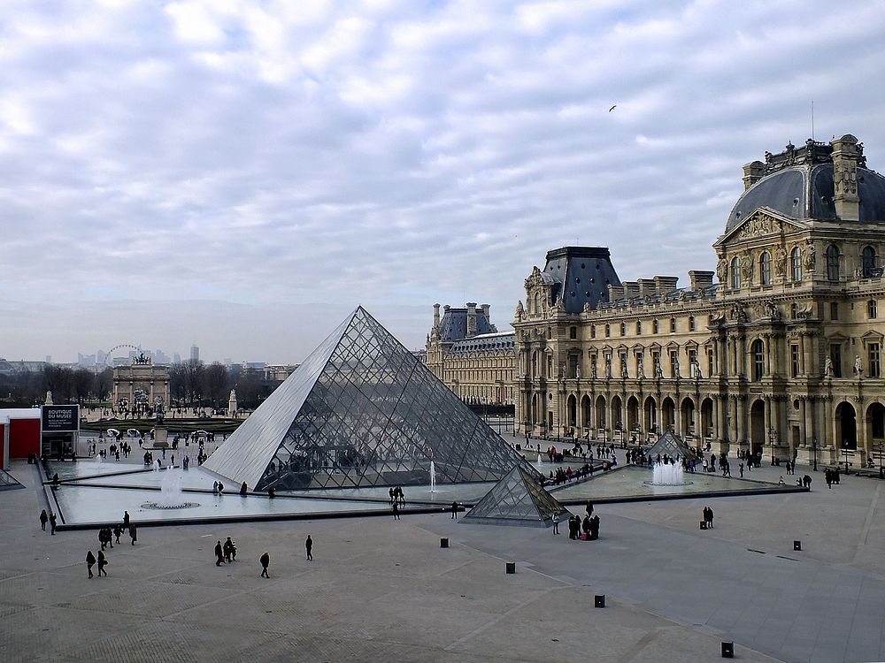 imagen louvre